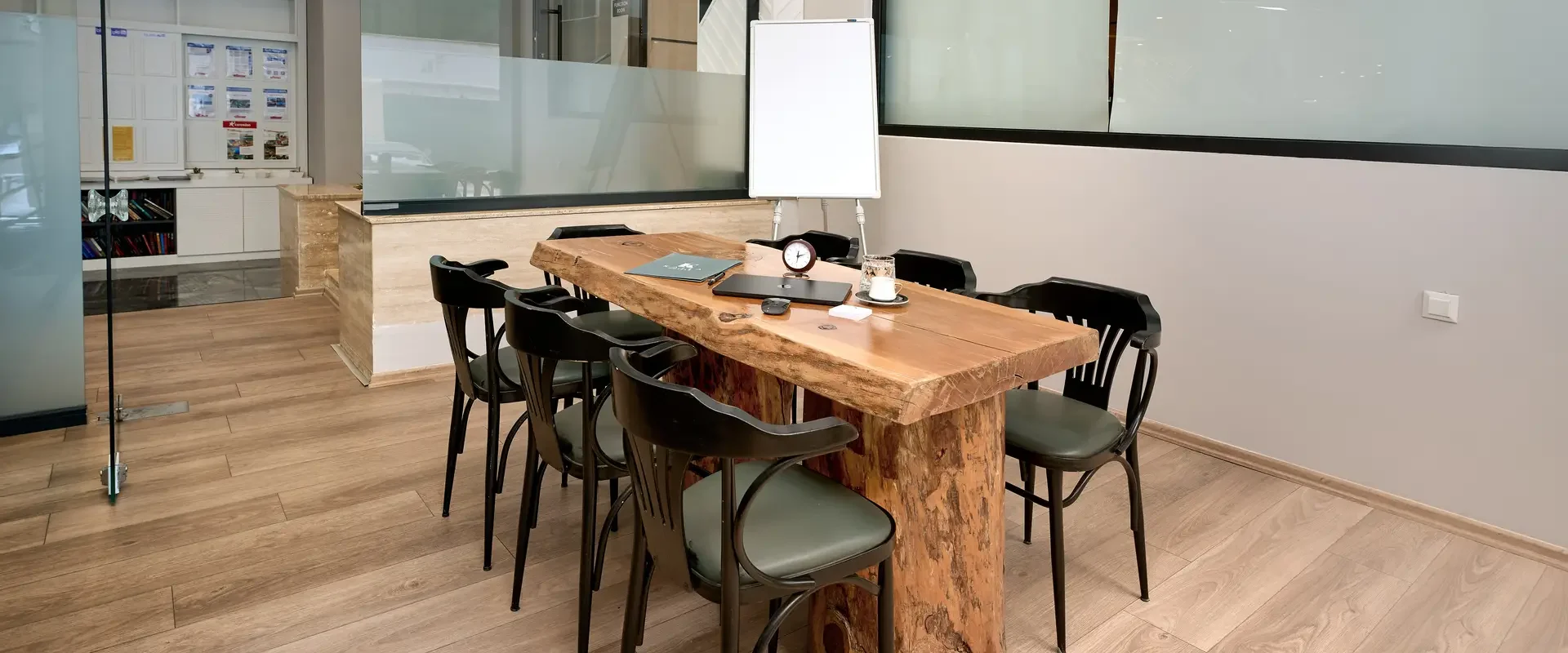 busi̇ness center (1)